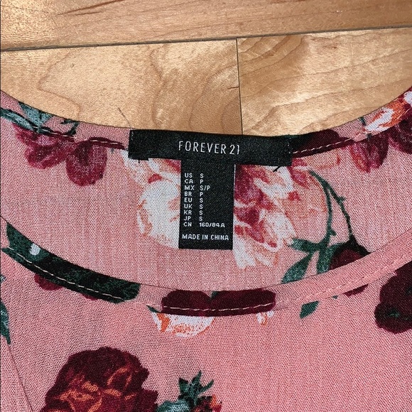 Pink floral romper from Forever 21 - Picture 2 of 2